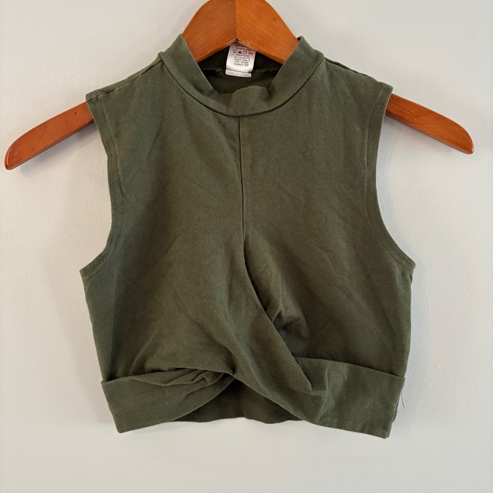 Urban Groove Crop Top Mock Neck Twist Front Dancewear Yoga Streetwear Gorpcore